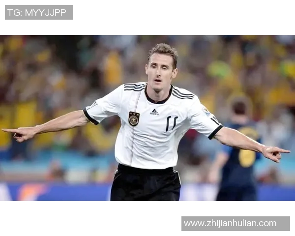 世界著名足球球星档案大全纵览辉煌历史与荣耀时刻